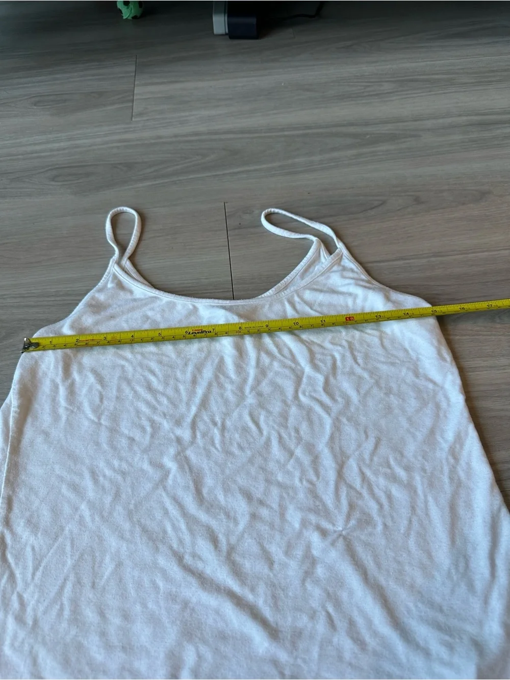 J Crew Basic White Tank Top Womens Medium